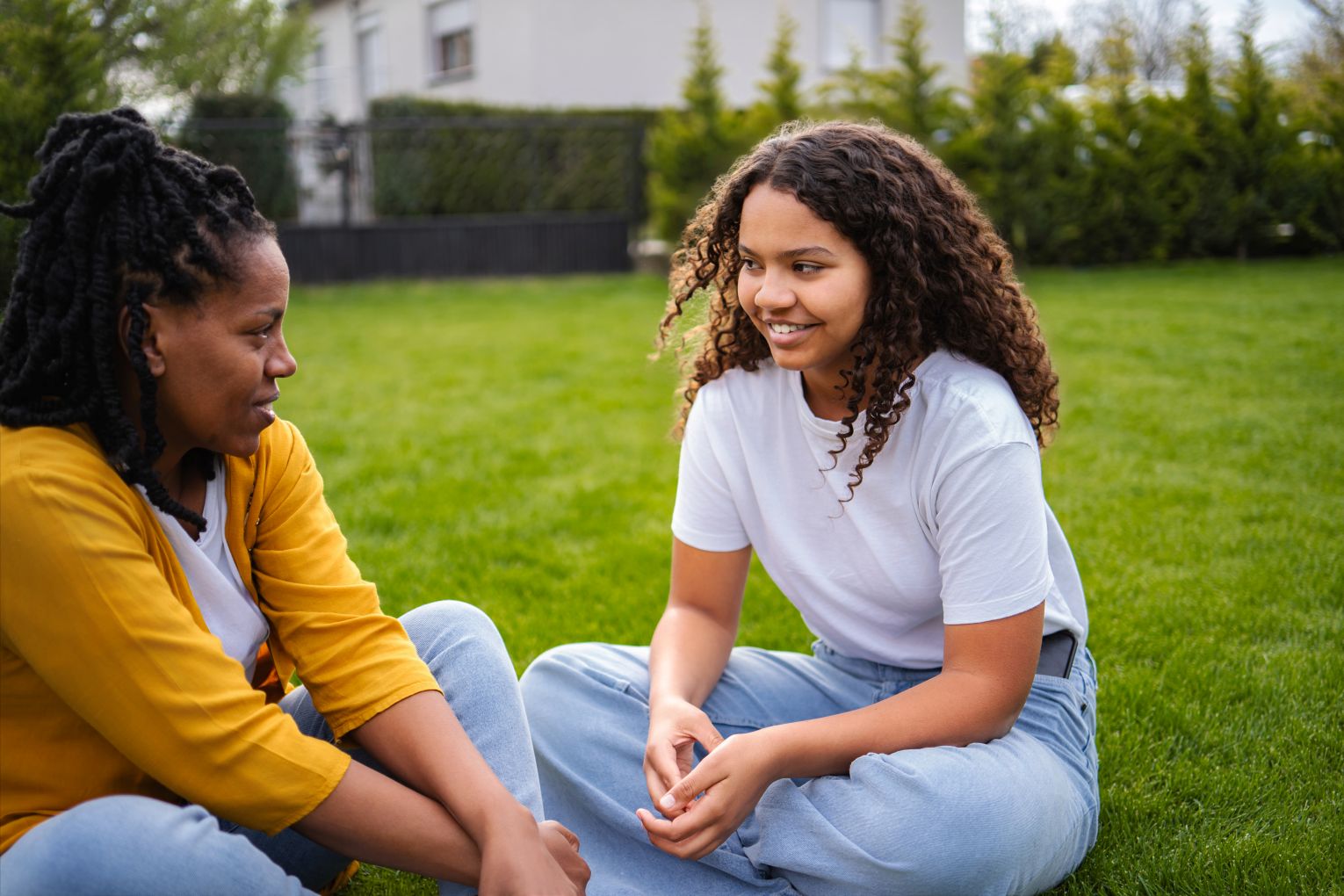 A mom talking to her daughter, potentially using alcohol conversation starters for parents